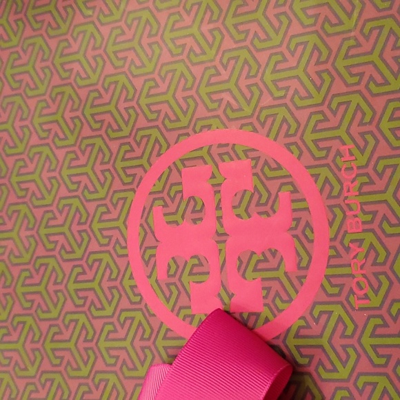 Tory Burch Box w/ Ribbon - Picture 3 of 5